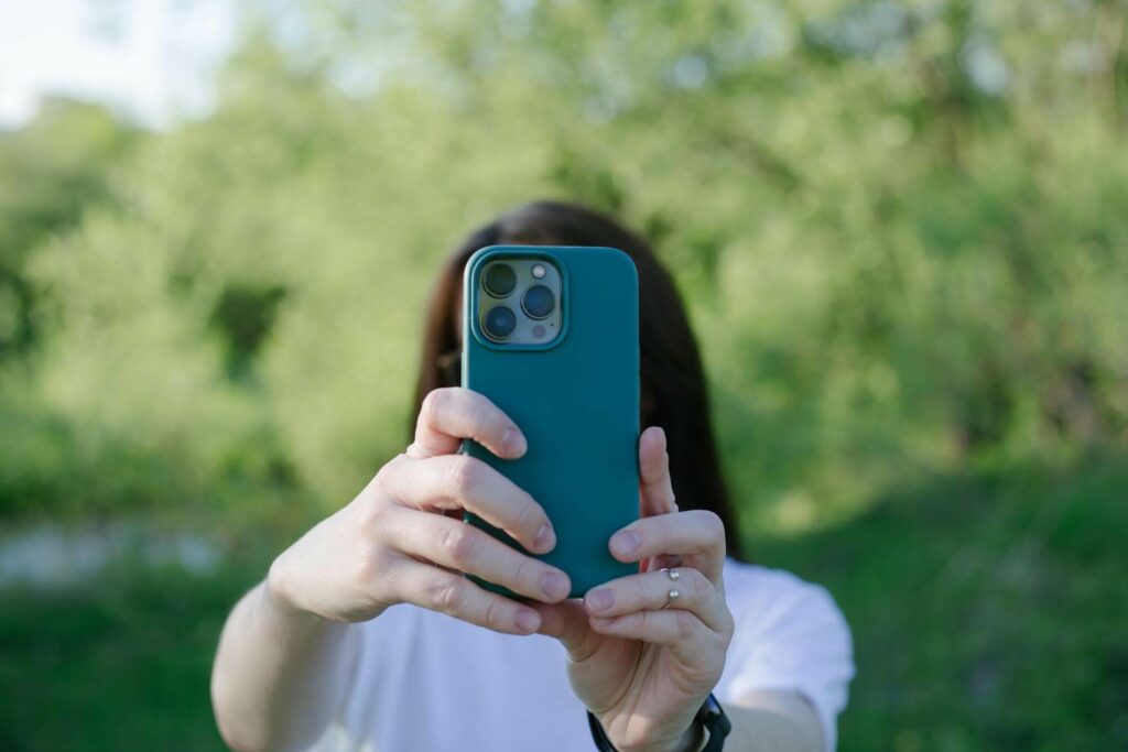 etui chroniące cały smartfon